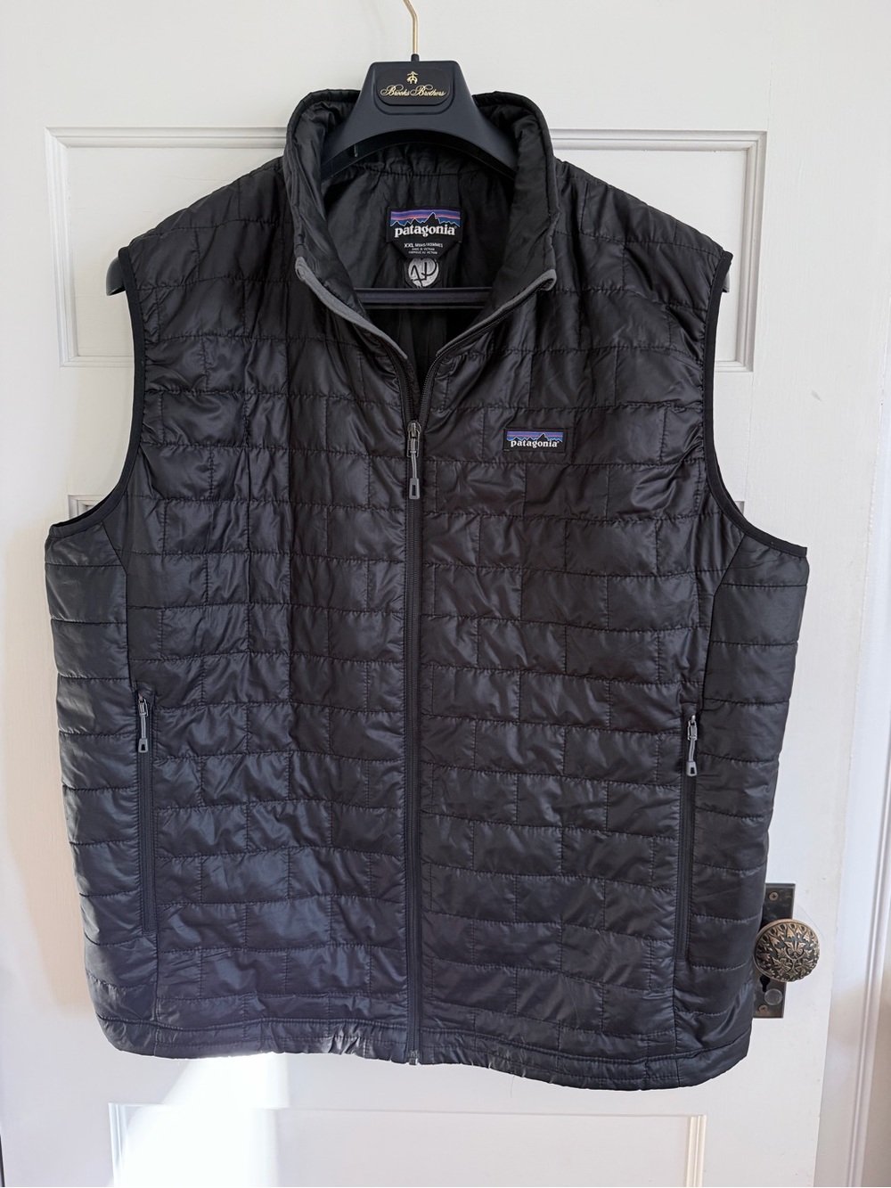 Patagonia Black Quilted Insulated Vest - Men's Lightweight Full-Zip